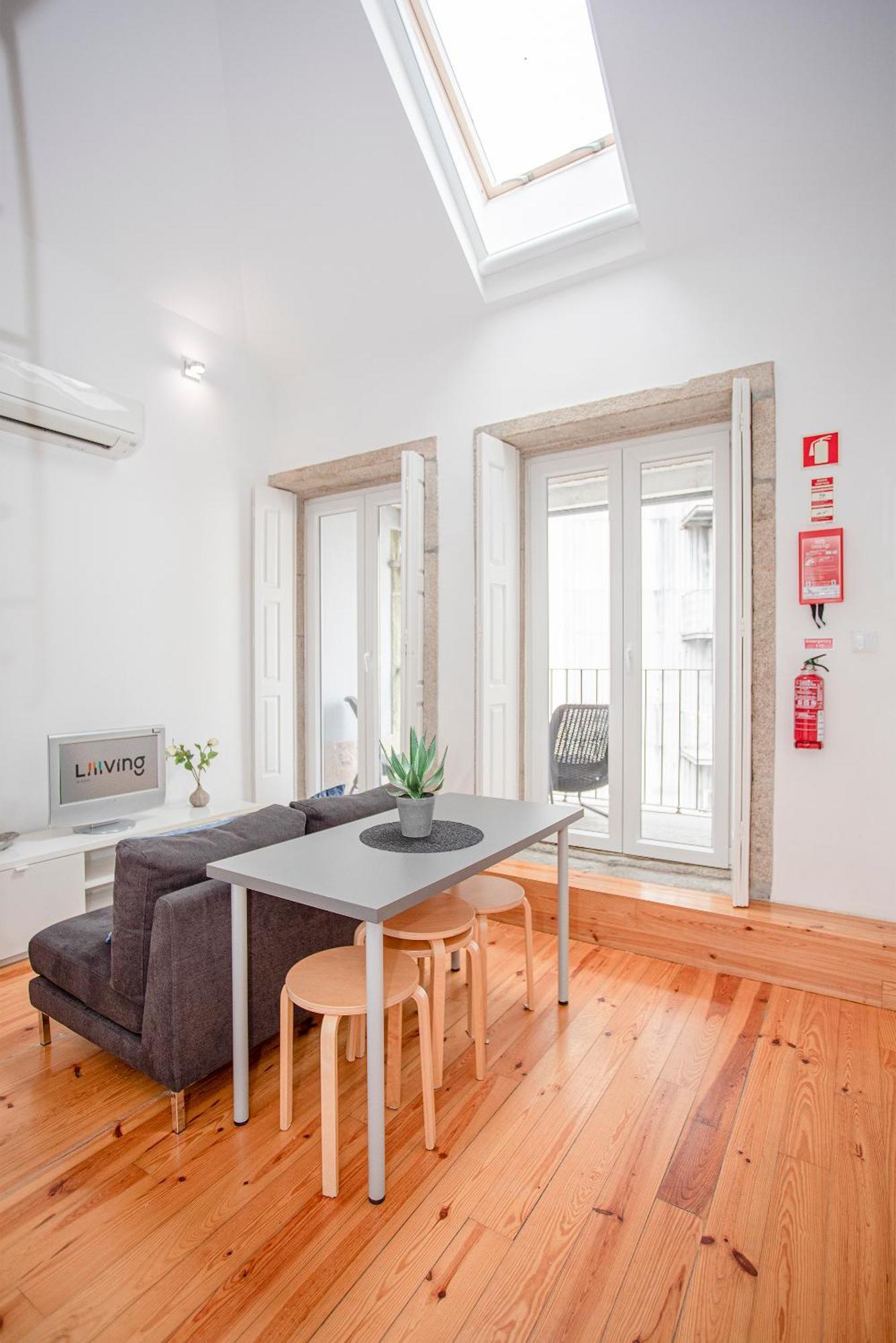Liiiving In Porto - Heart Of Porto Mezzanine Apartment Exterior photo